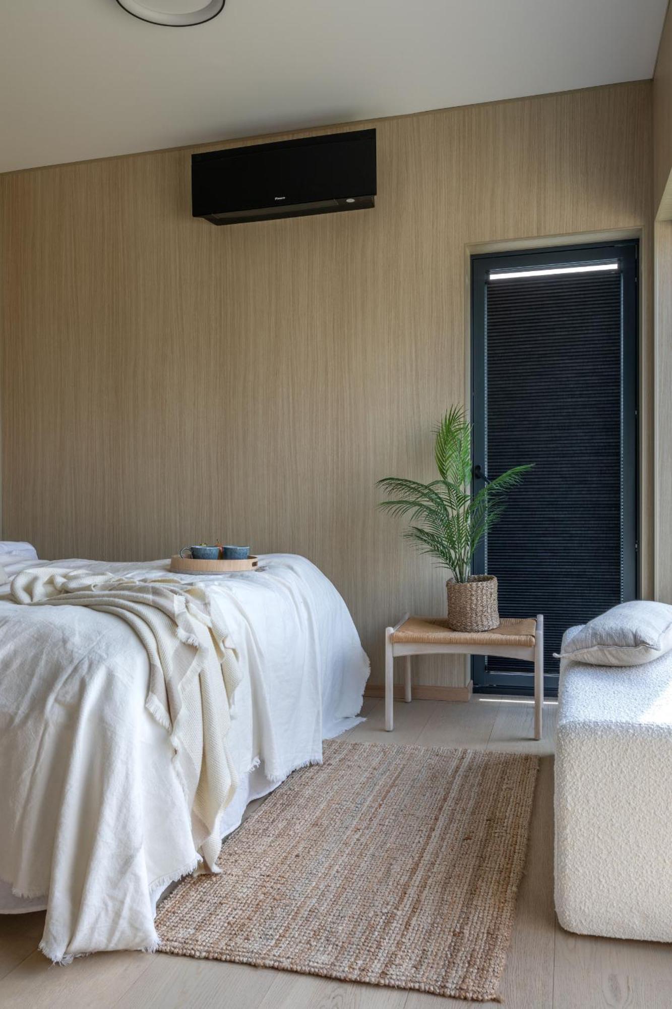 Luksushytte Med Jacuzzi, Summer&Winter Retreat Lyngvaeret Экстерьер фото